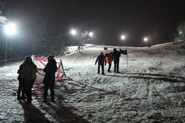 Ogulin: Održano otvoreno prvenstvo Grada Ogulina u veleslalomu