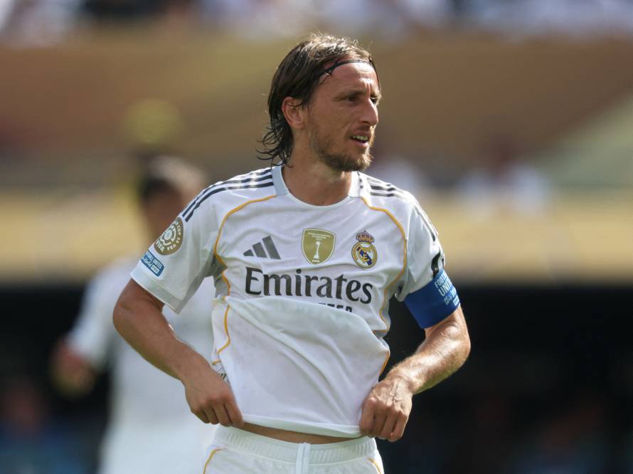 FIFA Club World Cup - Semi Final - Paris St Germain v Real Madrid