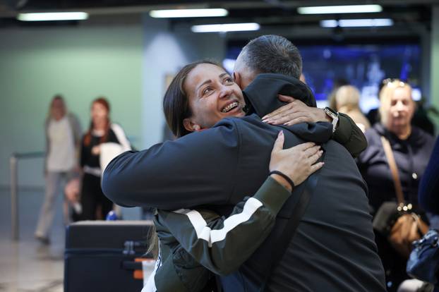 Novi avion iz Dubaija s državljanima Bosne i Hercegovine sletio je u Sarajevo