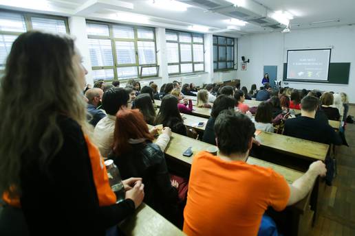 Upisi na fakultete: Za gotovo 30 studija u Hrvatskoj nema ni 10 prijava budućih studenata