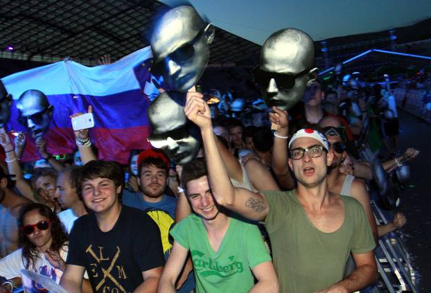 Split: Okupljanje posjetitelja drugog dana ULTRA Europe festivala 2014