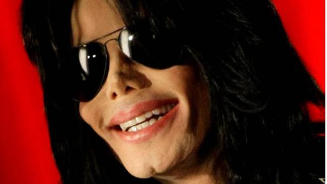 Kći Michaela Jacksona plakala na premijeri njegovog mjuzikla pa pobjegla prije samog kraja
