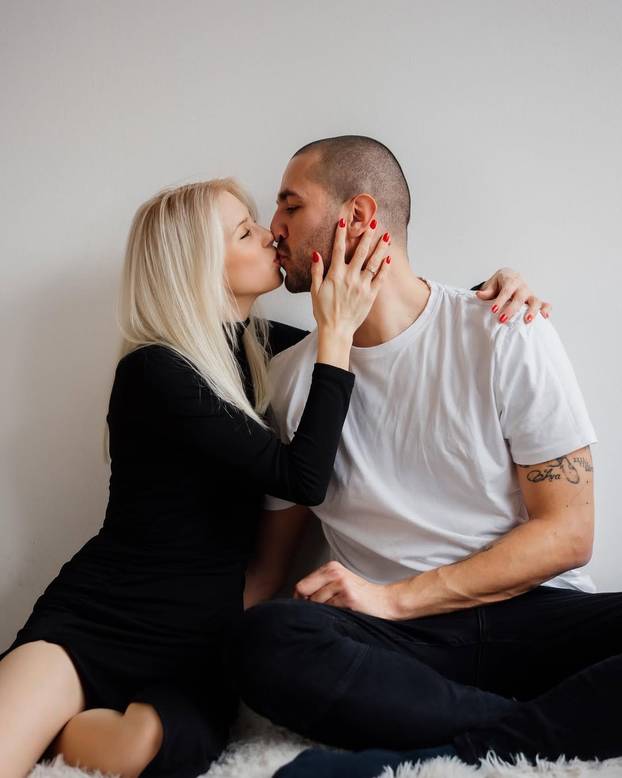 FOTO One su najveće navijačice naših rukometaša! Danas će ih bodriti da osvoje novo zlato...