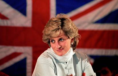 Psihijatri su upozorili kraljicu: Diana će nam uništiti dinastiju