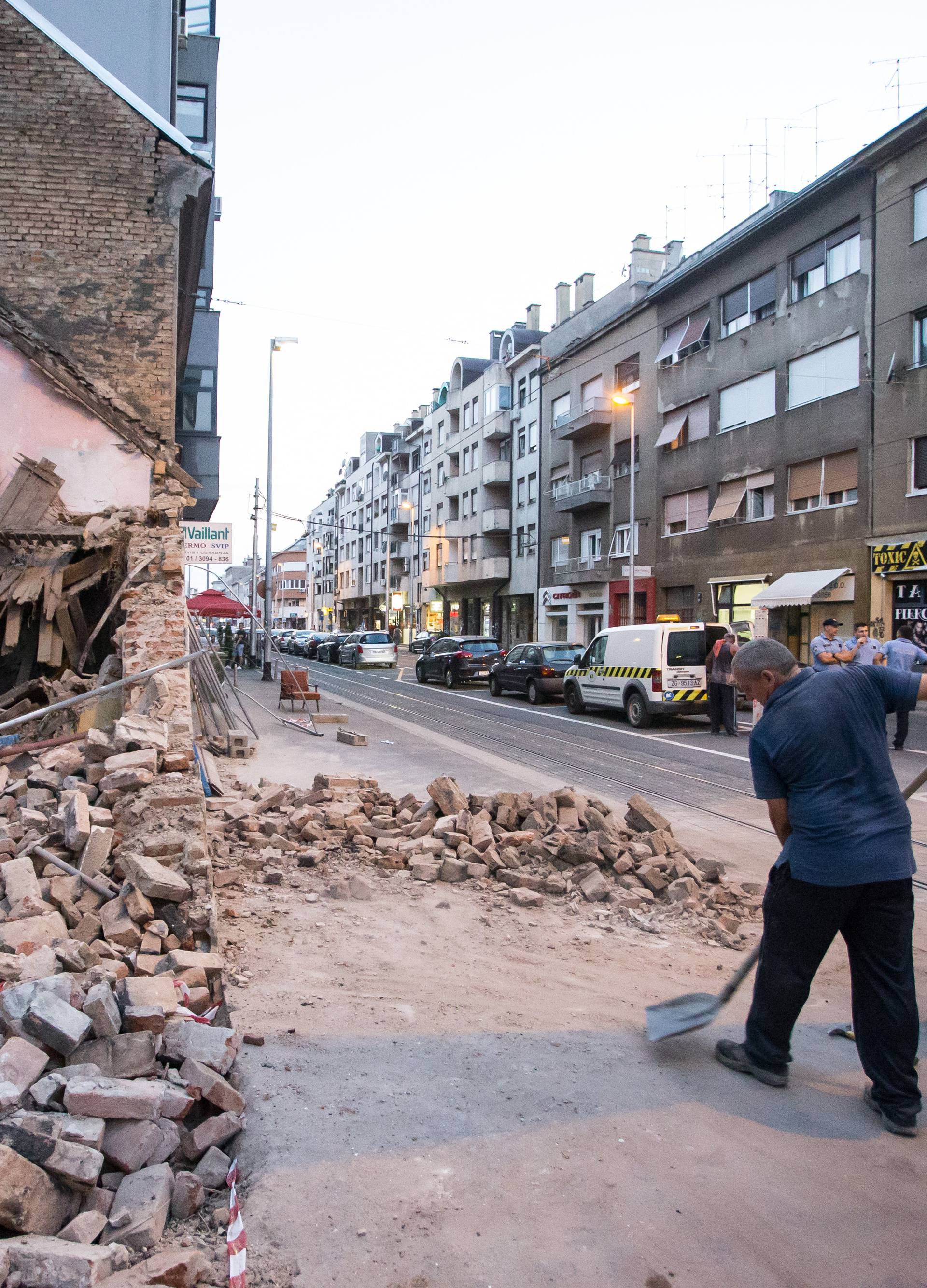 Srušila se skela na Trešnjevci, srećom nitko nije ozlijeđen