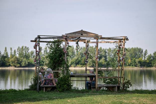 &Scaron;arengrad: Kapetanova ku&cacute;a vlasnice Dine Juri&ccaron;i&cacute; na obali Dunava