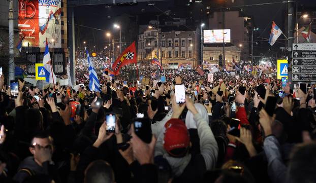Beograd: Nakon završetka prosvjeda studenti su počistili ulice 