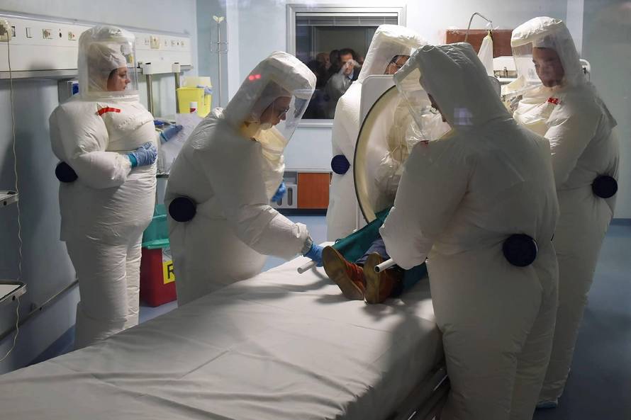 Foto Repertoire of the Department specialized in infectious diseases of the Sack, where today the zero patient who is presumed to have infected the boy from Codogno is hospitalized, returning from a business trip from China