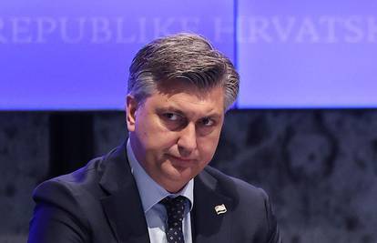 Plenković treći dan bez naočala