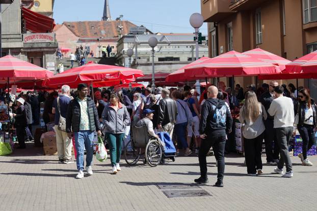 Sunčano subotnje prijepodne u Zagrebu
