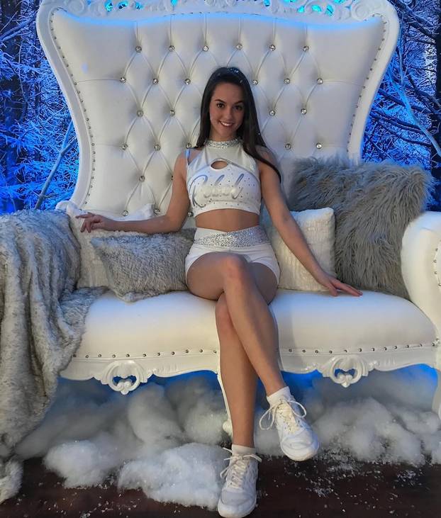 FOTO Belichick na večeru poveo 48 godina mlađu zaručnicu. 'Pa gdje joj je odjeća, ostala doma?'