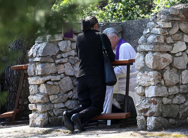 Tisno: Nekoliko tisu?a vjernika proslavilo svetkovinu Gospe od Karavaja