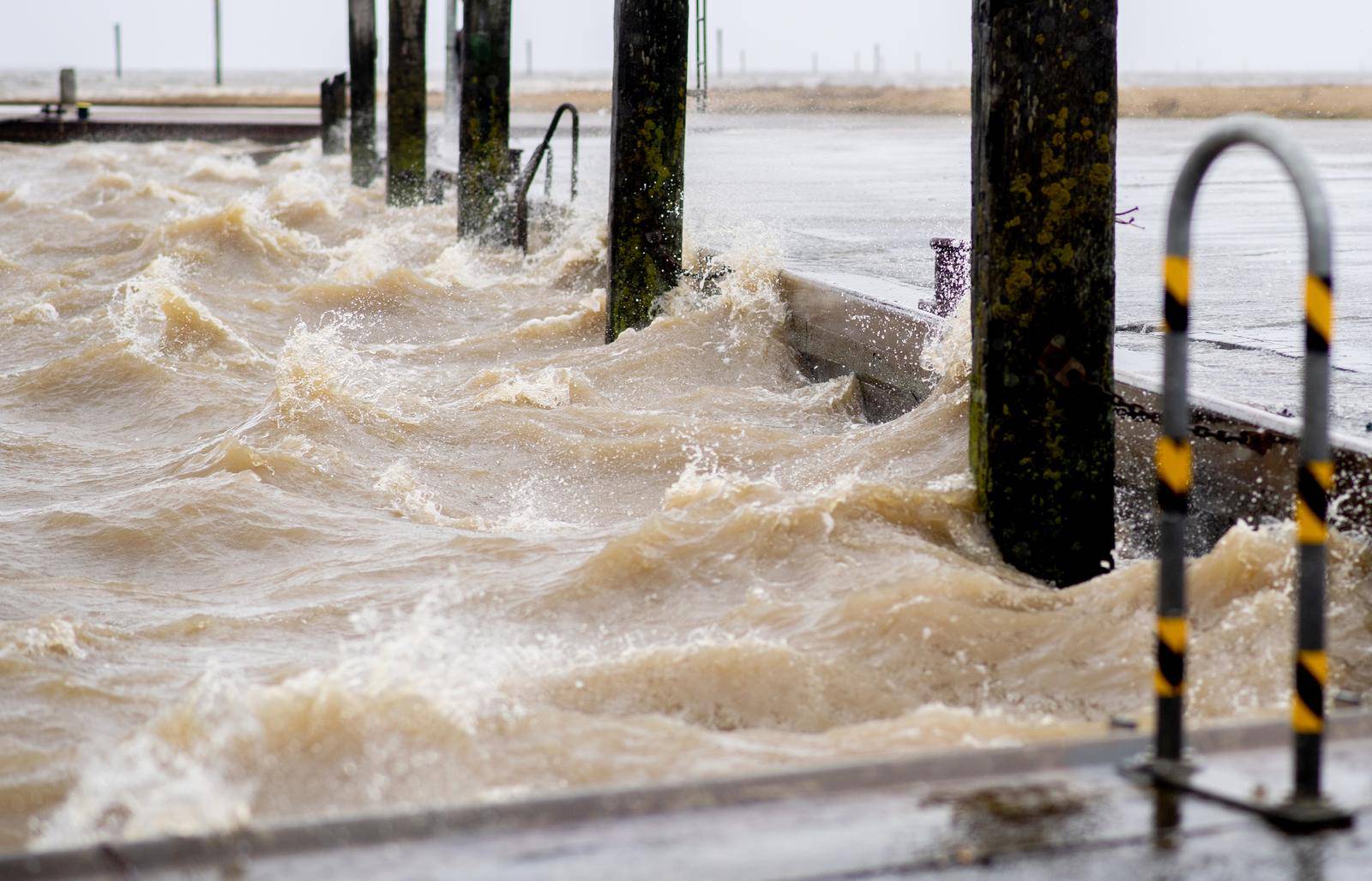 Storm low Ylenia - Harlesiel at the North Sea coast