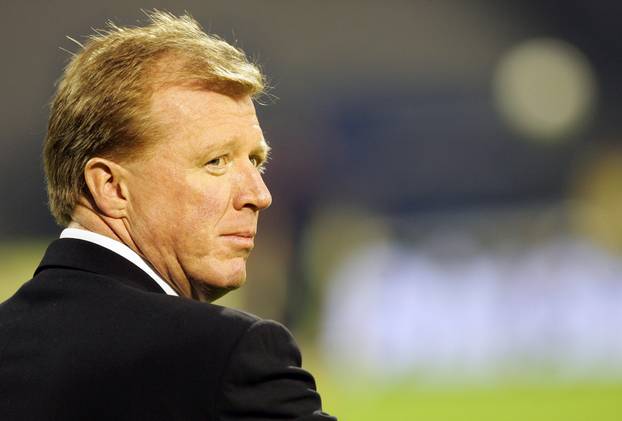 ARHIVA - 2006. Zagreb: Vatreni i "maksimirska krtica" srušili su Englesku 