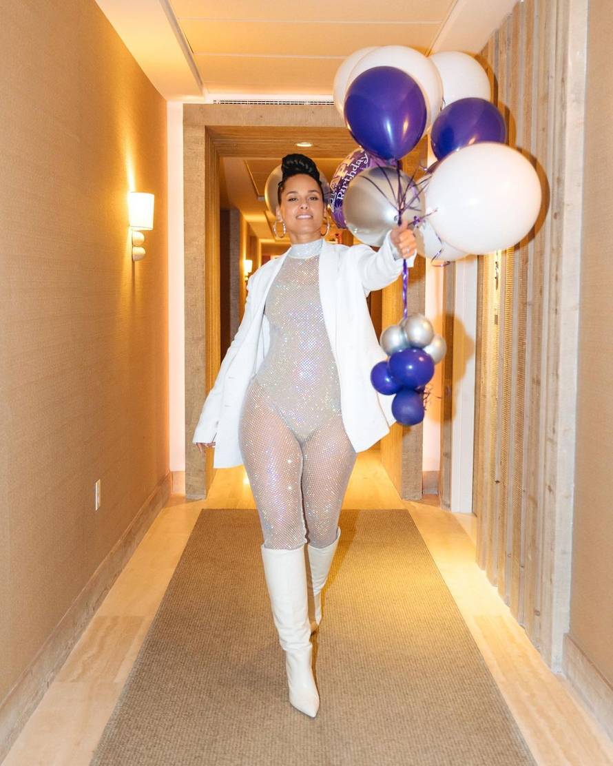 Alicia Keys stvara glazbu od 12. godine, prodala je 35 milijuna albuma i osvojila 15 Grammyja