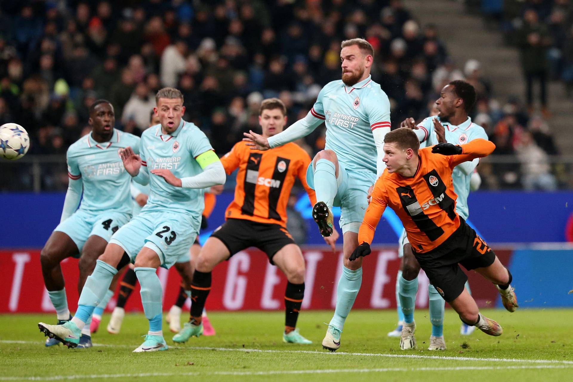 Champions League - Group H - Shakhtar Donetsk v Royal Antwerp