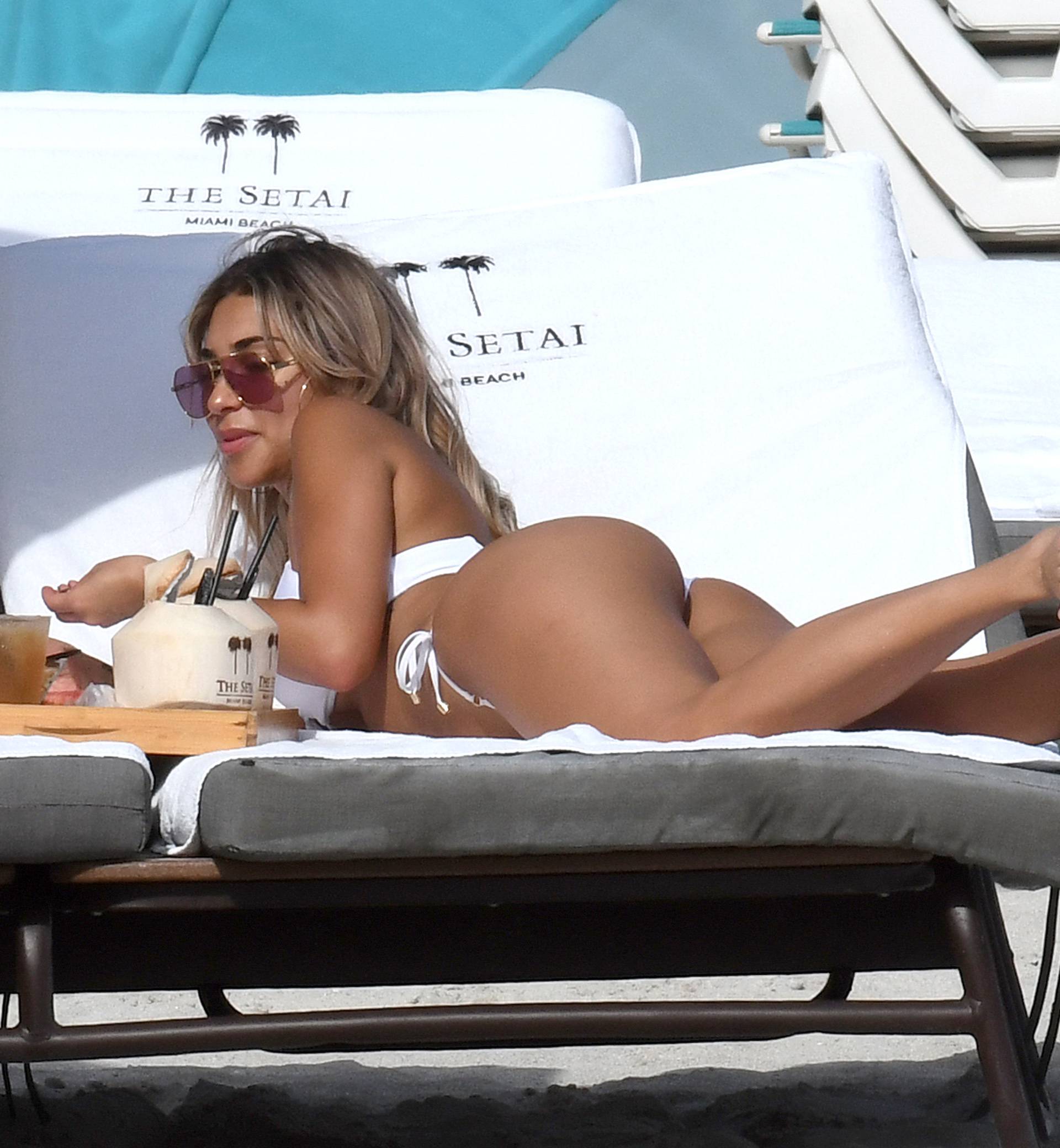 Justin Bieber's Ex Chantel Jeffries Shows Off Her Curves In A White Bikini On The Beach In Miami