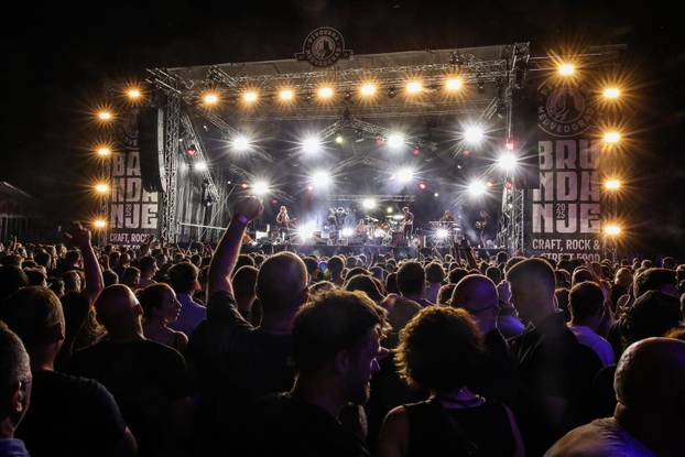 Zagreb: Nastup Jure Stublića u sklopu festivala Brundanje