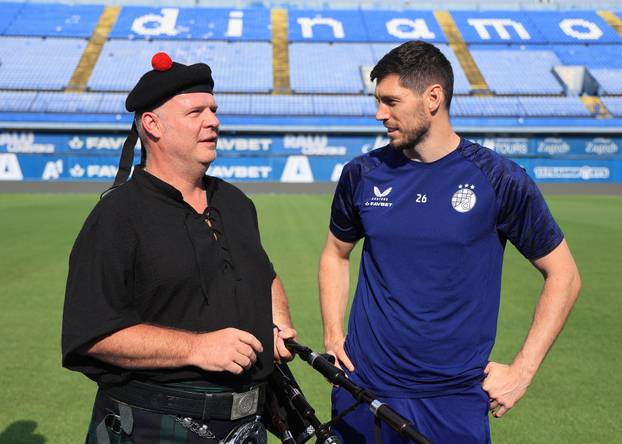 Zagreb: Udruga Tartan Army Croatia uručila je Scottu McKenni plaketu za doživotno članstvo u udruzi