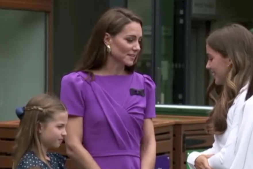 Princeza Charlotte pridružuje se nasmijanoj Kate tijekom posjeta Wimbledonu