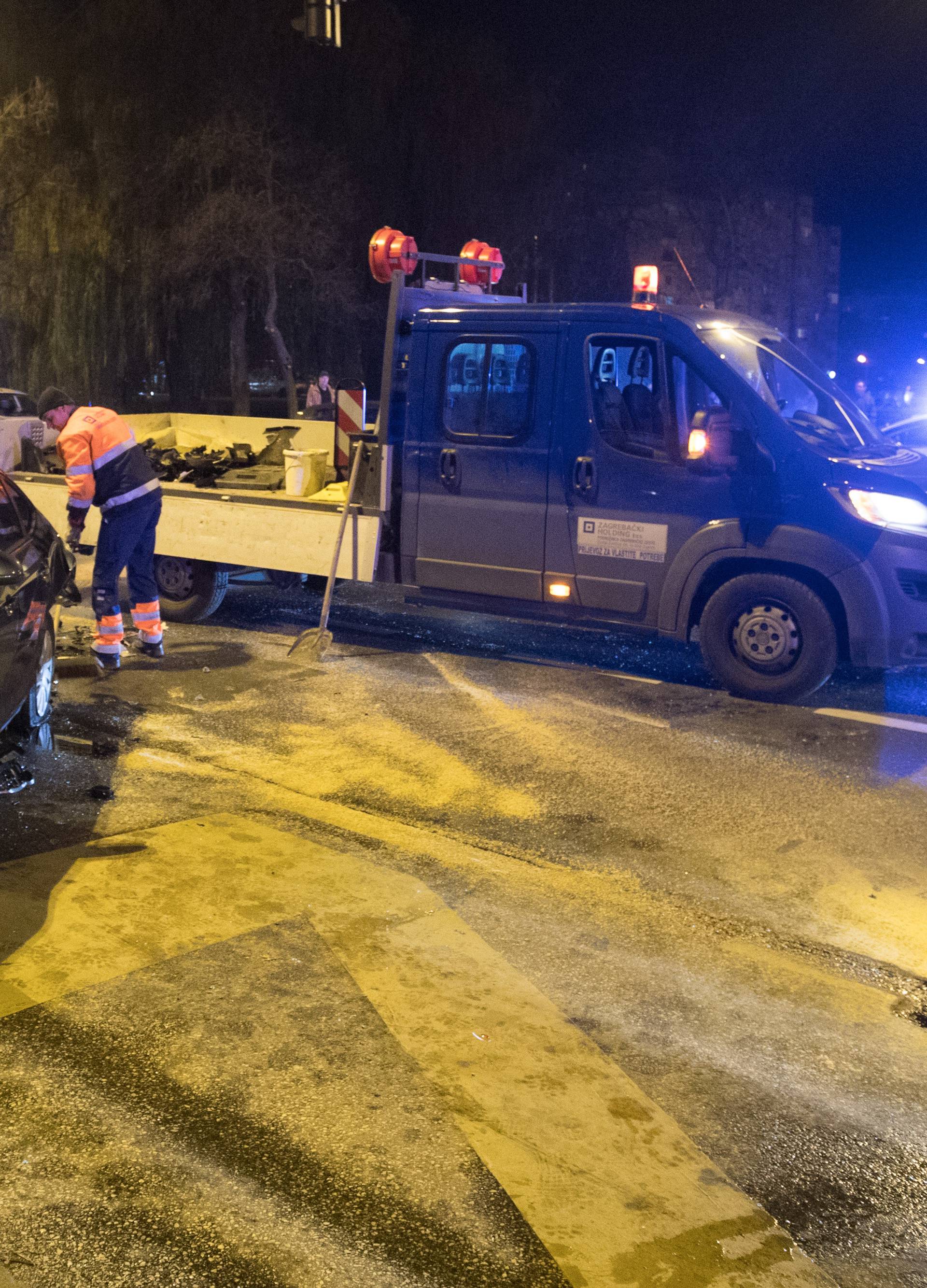 Sudarila su se četiri auta: Ljudi su se držali za glavu i trbuh