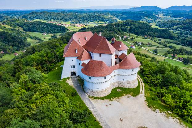 Aerial,View,Of,Old,Medieval,Castle,Veliki,Tabor,And,Green