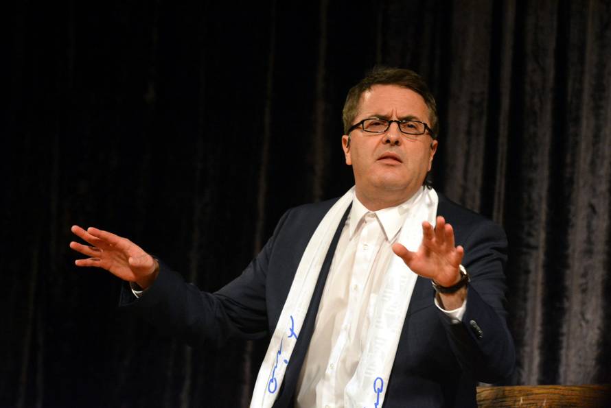 Znaš li tko sam? Omiljen glumac i voditelj danas slavi rođendan