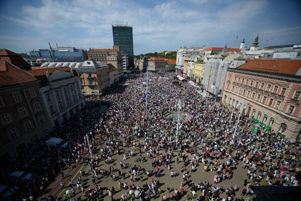 Tisuće prosvjednika preplavile središte Zagreba zbog otpada u Lici