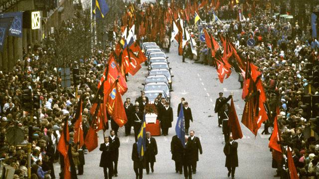 Cortege with Sweden's Prime minister Olof Palme's coffin to the burial at Adolf Fredriks kyrkogard in Stockholm