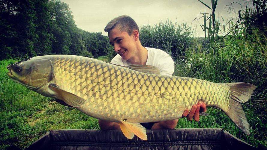 Antonio (16) se sat vremena borio sa šaranom od 20 kg