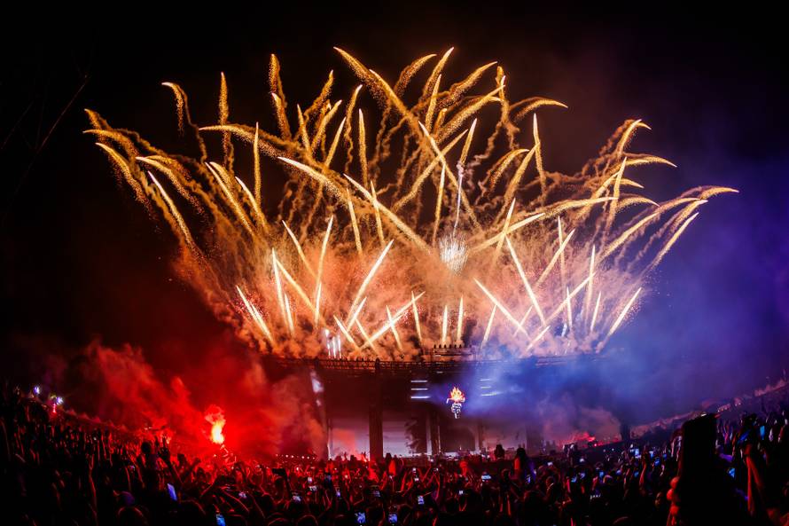 Veliki koncert Marka Perkovića Thompsona u Sinju