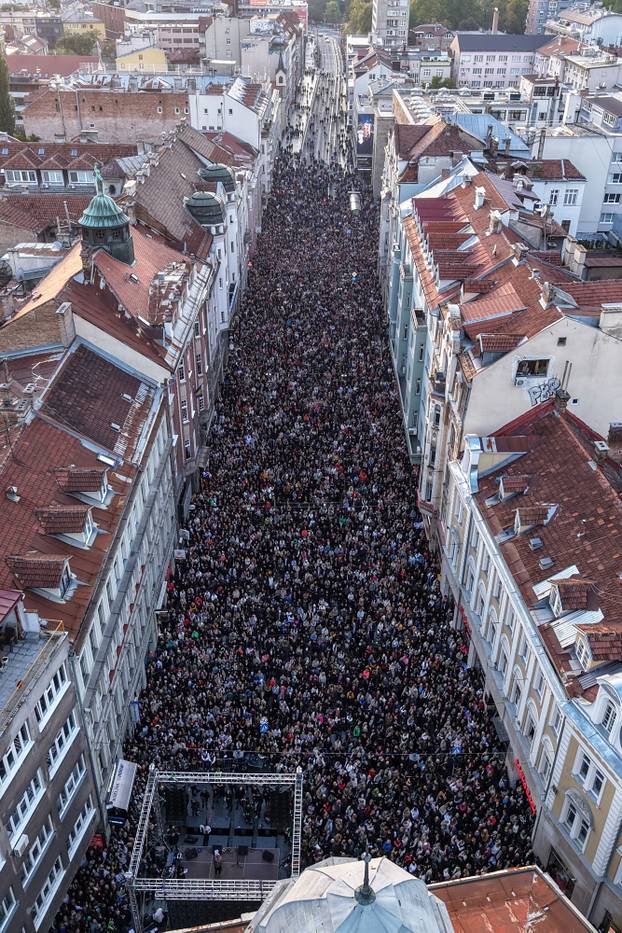 Sarajevo: Pogled iz zraka na okupljanje građana u čast Halidu Bešliću