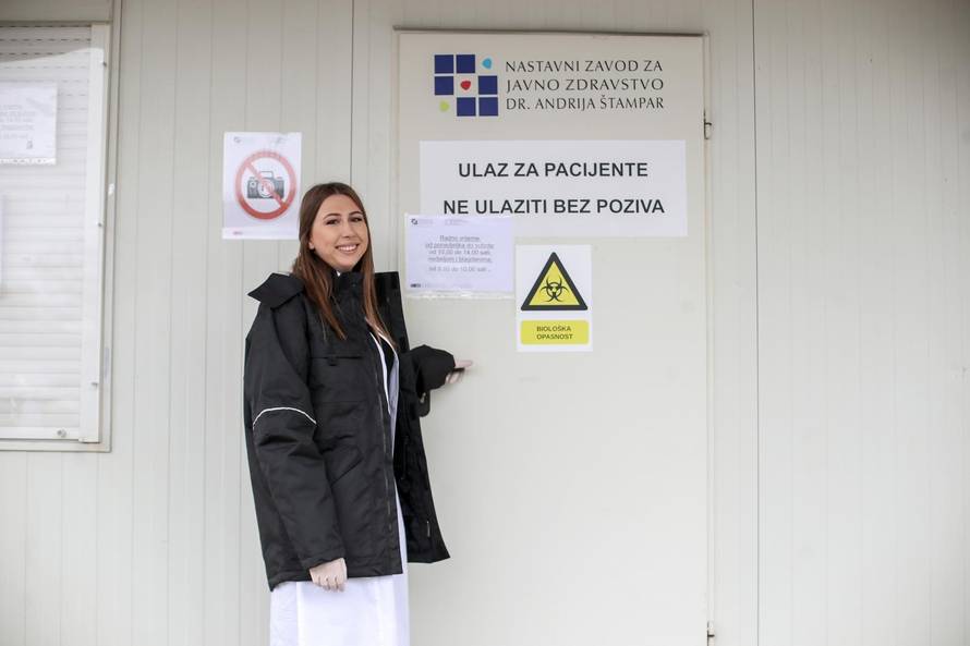 Ana i Ena 6 dana u tjednu su na parkingu kod Štampara: 'Svi su nervozni kad se dođu testirati'