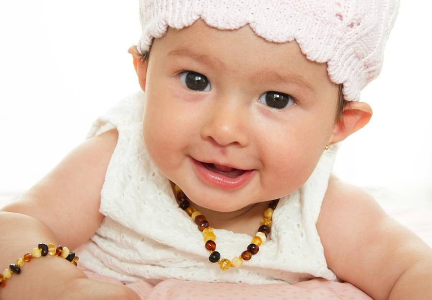 Djelovanje je upitno: Jantarne ogrlice mogu izazvati gušenje