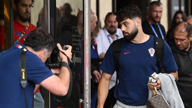 Leipzig: Dolazak hrvatske nogometne reprezentacije u hotel uoči nadolazeće utakmice s Italijom