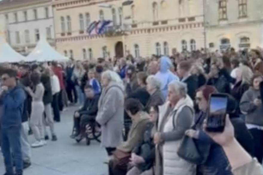 Osijek se oprašta od Halida Bešlića