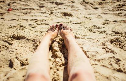 Ne možete sa sebe skinuti pijesak s plaže? Evo što pomaže