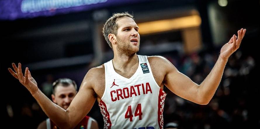 Stojko: Katastrofa!  Ovo je dno; Babo: Ovdje zaslužujemo biti...