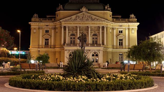 Rijeka: U HNK premijerno odigrana predstava Tramvaj zvan žudnja