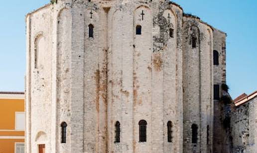 RNM vodič za strane kupce: Korak-po-korak kupnja nekretnine u Hrvatskoj