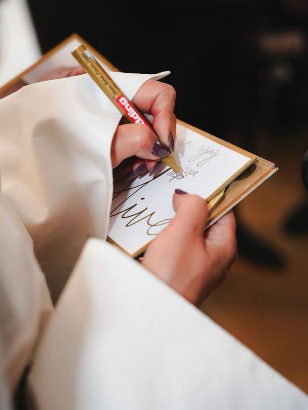 FOTO Nina Badrić nakon 15 godina ima novi album: Evo tko je sve bio na predstavljanju...