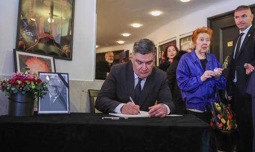 FOTO Komemoracija u kazalištu Komedija za Alfija Kabilja: Od njega se oprostio i Milanović...