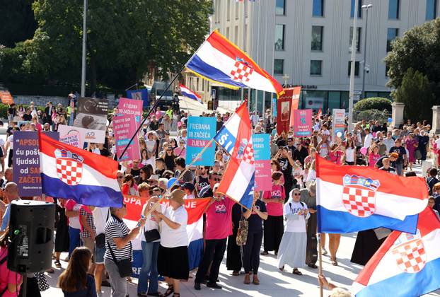 Prvi put u Šibeniku održan Hod za život