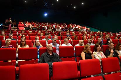 FOTO Brojni poznati Hrvati stigli na premijeru 'Šalše' u Zagrebu