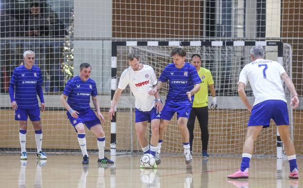 Zagreb: Veterani Dinama i Hajduka odigrali humanitarnu utakmicu