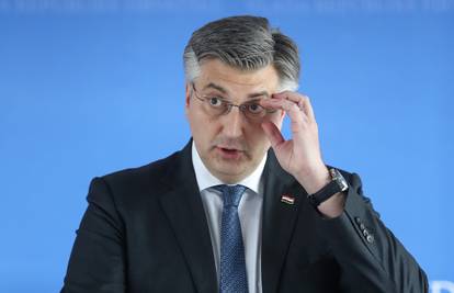 Plenković: 'Cjepivo više nije problem, imamo ga dovoljno. Beroš ima našu punu podršku'