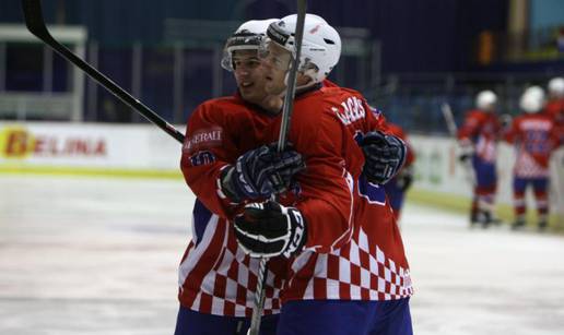 Hrvatski hokejaši osvojili su srebro svladavši domaćina...