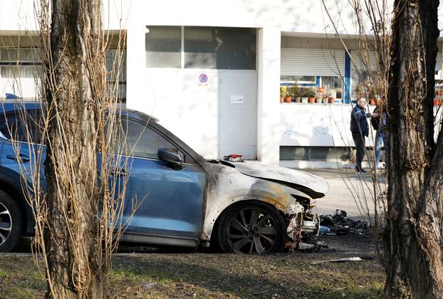 Zagreb: U Sigetu se zapalio kontejner, požar zahvatio dva automobila