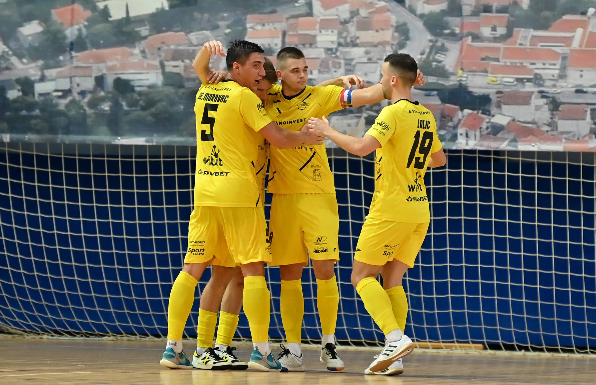 Makarska: Kvalifikacije UEFA Futsal Lige prvaka, Sporting CP - Futsal Pula