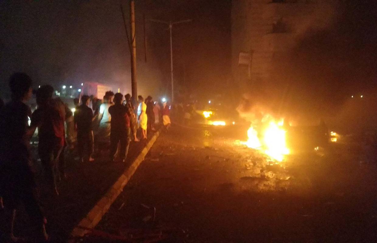 Dvanaestero mrtvih u eksploziji u blizini zračne luke u Adenu
